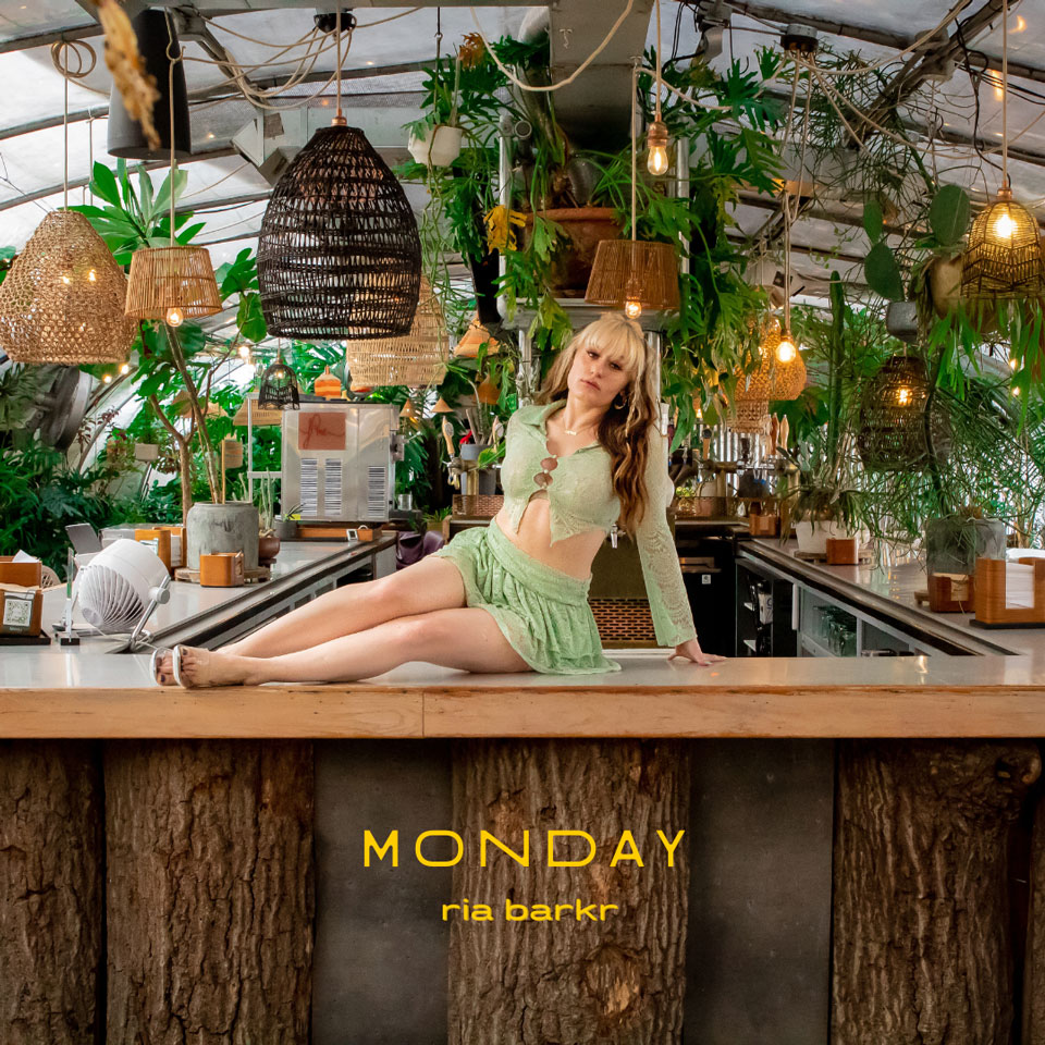 Ria Barkr / Monday – artwork Ria Barkr / Monday - artwork