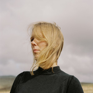 Juni Habel - Stand So Still